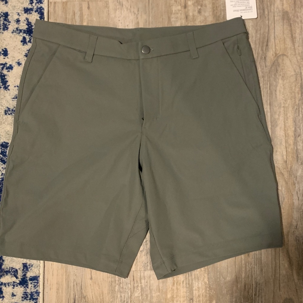 Men’s Lululemon Army Green Shorts NWT